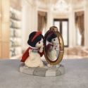 Precious Moments 242006 Disney Snow White with Mirror Figurine